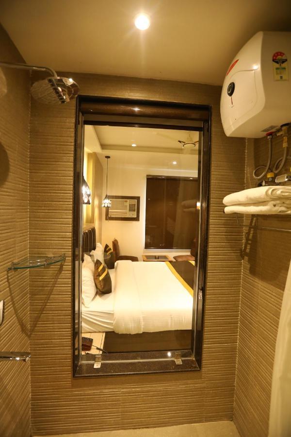 Hotel D Silverleaf Лакхнау Екстер'єр фото